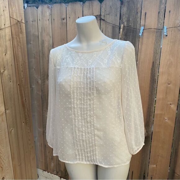 Kimchi blue bohemian lace and polka dot sheer blouse size Large - Picture 1 of 9